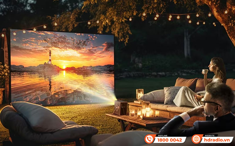 Máy chiếu 4K LG HU710PB