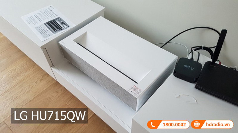 May chieu LG HU715QW