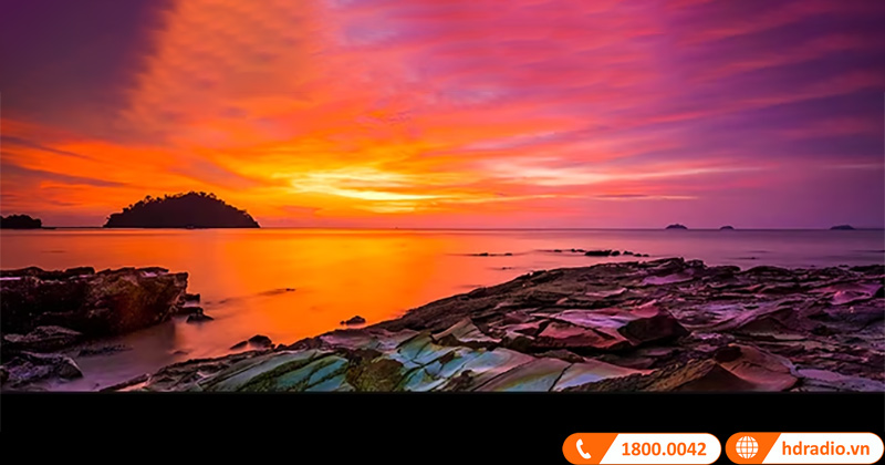 Máy chiếu 4K Sony VPL-XW6000