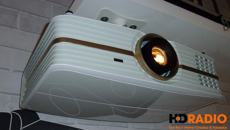 Máy chiếu 4K Optoma UHD60