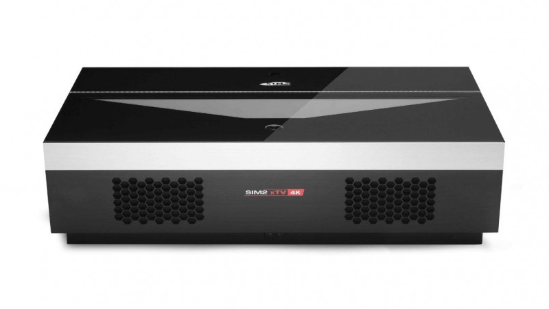 máy chiếu siêu gần 4K sim2 xTV4K