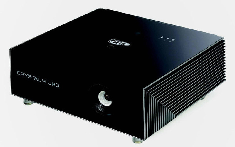 mat truoc may chieu 4k sim2 crystal 4