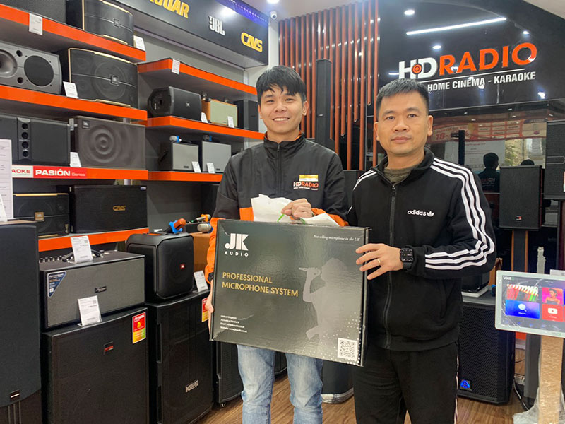 khách hàng mua micro JKaudio B9