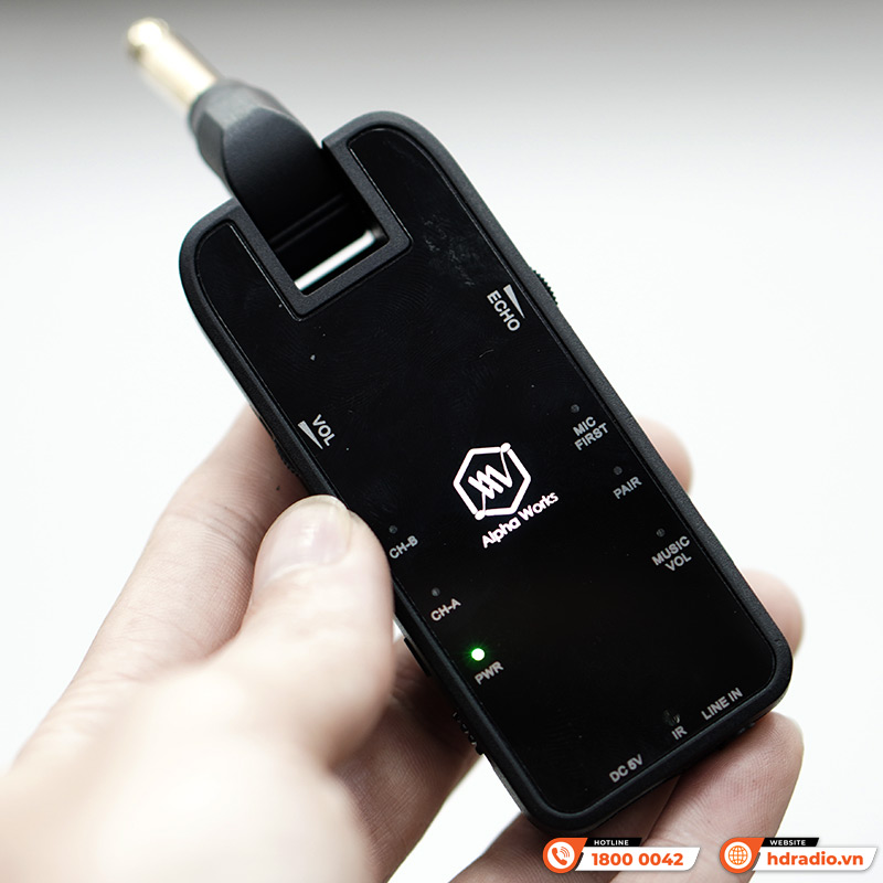 Micro Không Dây Alpha Works D2, Kết nối qua cổng 6 ly hoặc AUX 3,5mm, 2 tay mic, Chuyên cho loa bluetooth-5