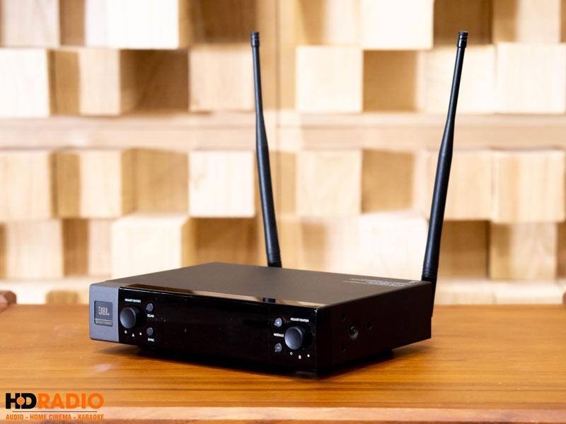 Đầu thu micro JBL VM200