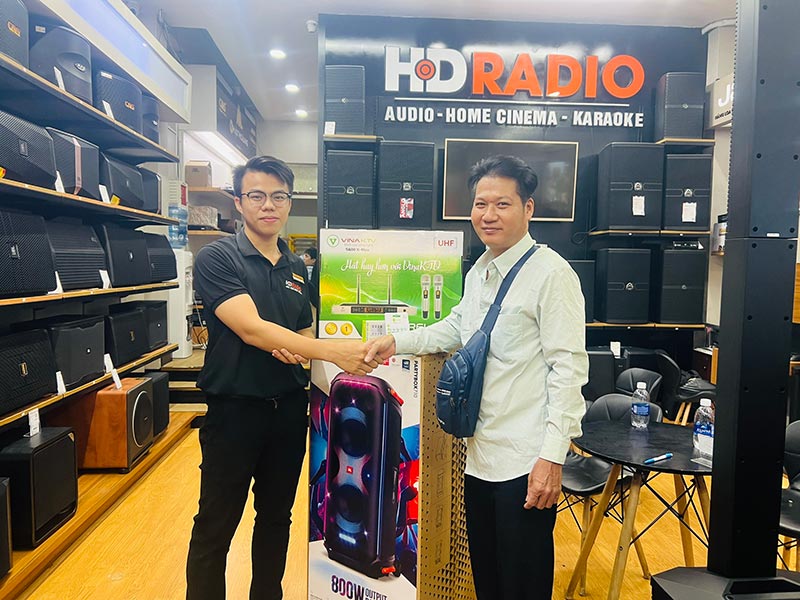 Khách hãng đã mua sắm Micro không dây VinaKTV S600X Max tại HDRadio