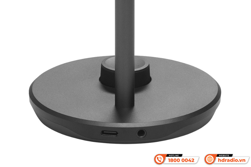 Micro JBL Quantum Stream Talk