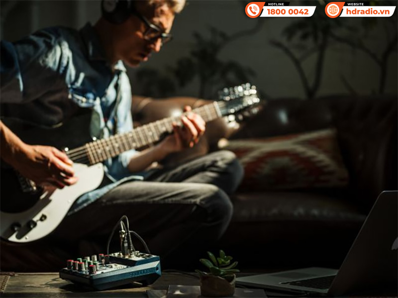 Bàn Mixer Soundcraft Notepad 5FX