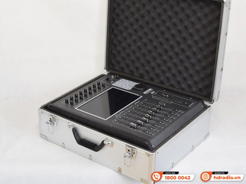 Bàn Mixer Wharfedale M16