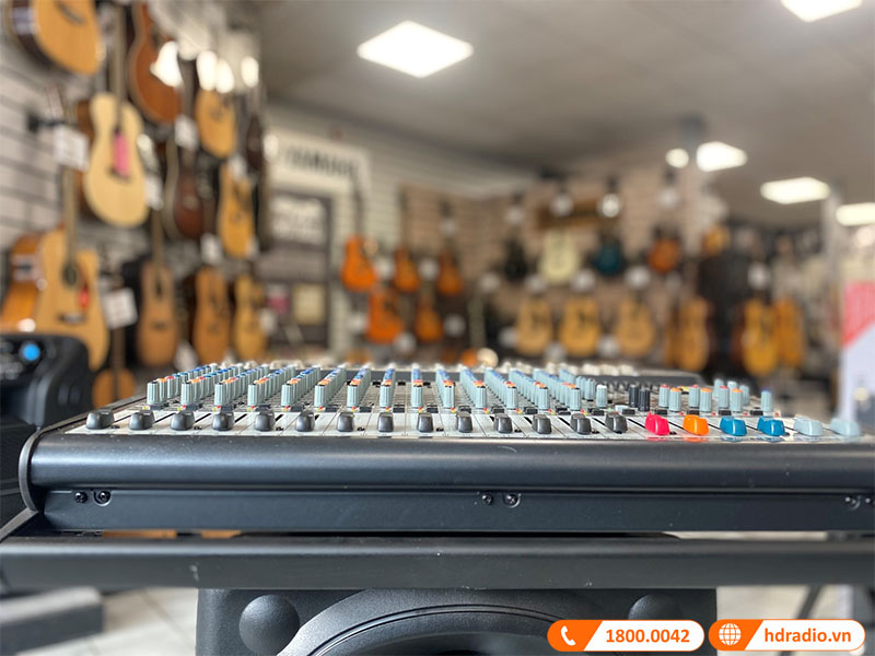 Kiểu dáng thiết kế gọn nhẹ, hiện đại