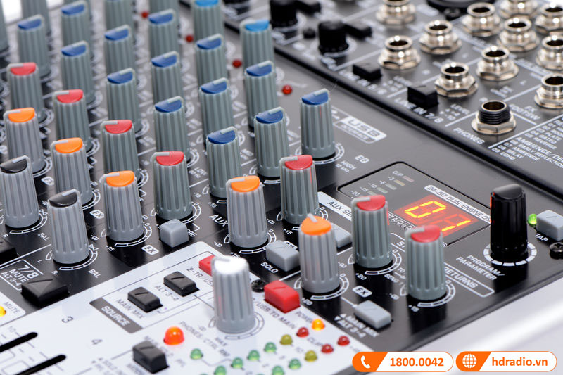 Bộ xử lý FX với 16 cài đặt trước