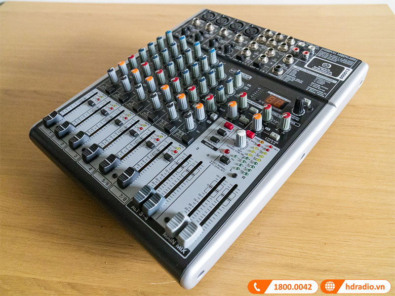 4 bộ nén cấp phòng thu với chức năng 