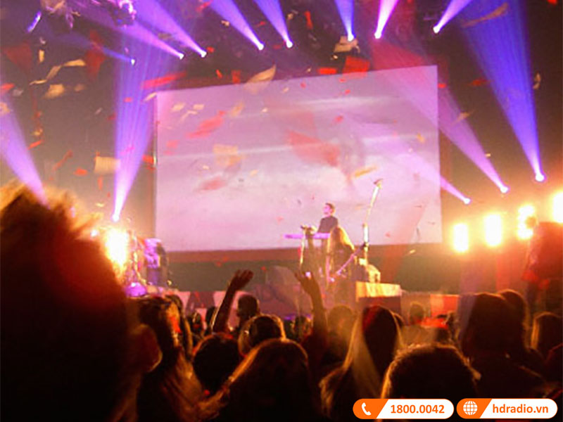 Bàn mixer Behringer Xenyx 302USB