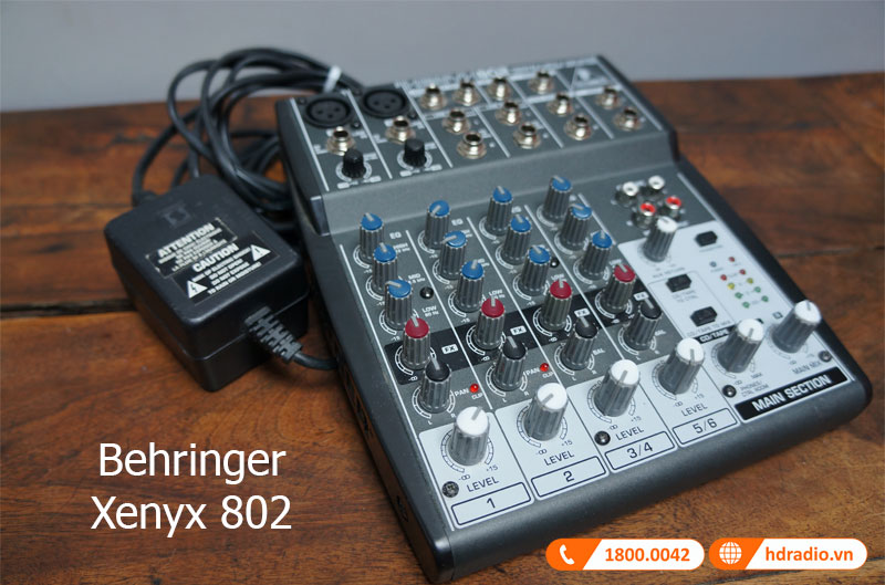 Behringer Xenyx 802