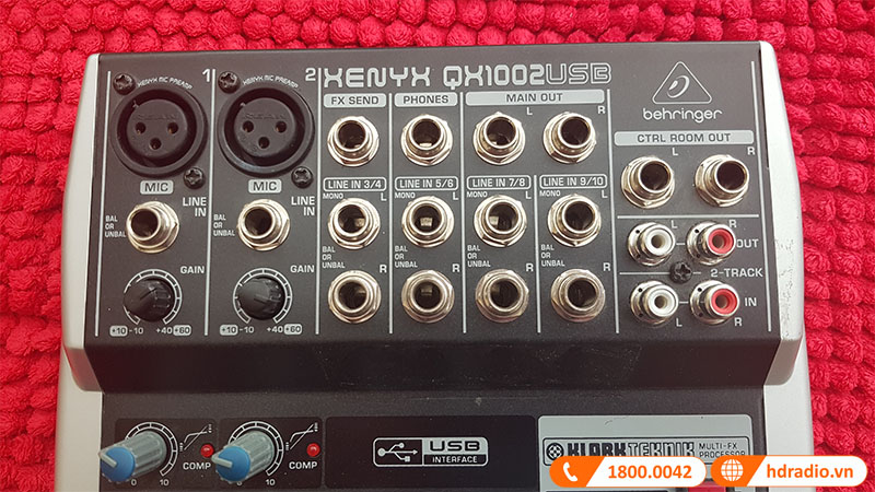 Tích hợp 2 tiền khuếch đại XENYX cao cấp