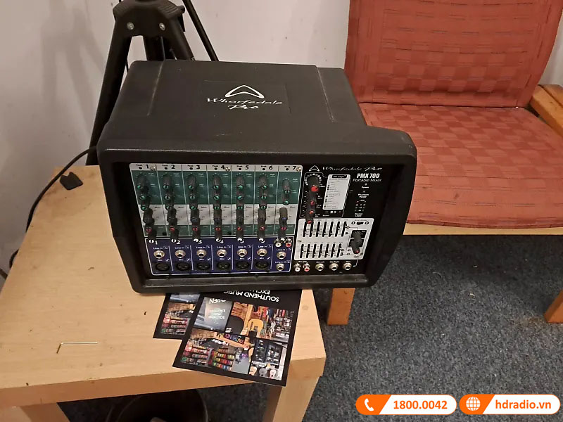 Mixer Wharfedale PMX 700