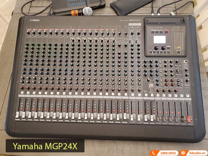 Bàn Mixer Yamaha MGP24X