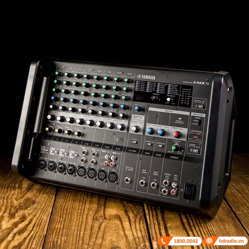 Bàn Mixer Yamaha EMX5