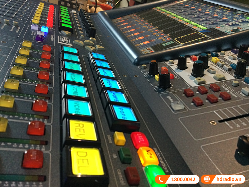 Bàn Mixer Midas PRO1-IP
