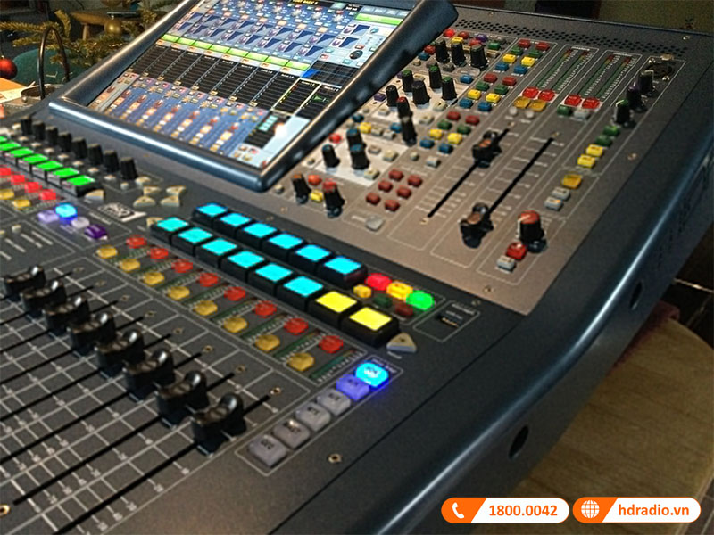 Bàn Mixer Midas PRO1-IP