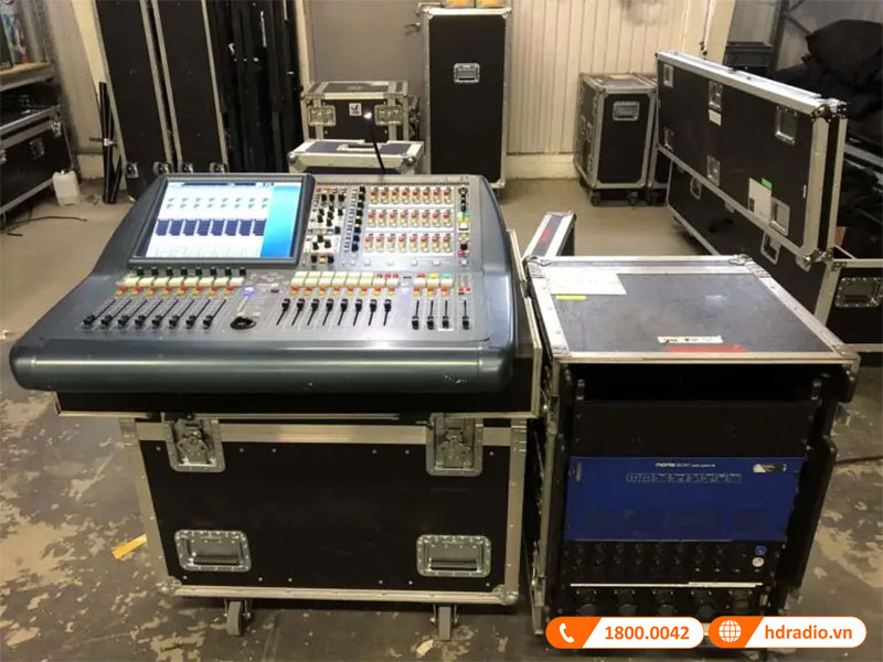 Pro2C-CC-TP là dòng mixer chuyên nghiệp 