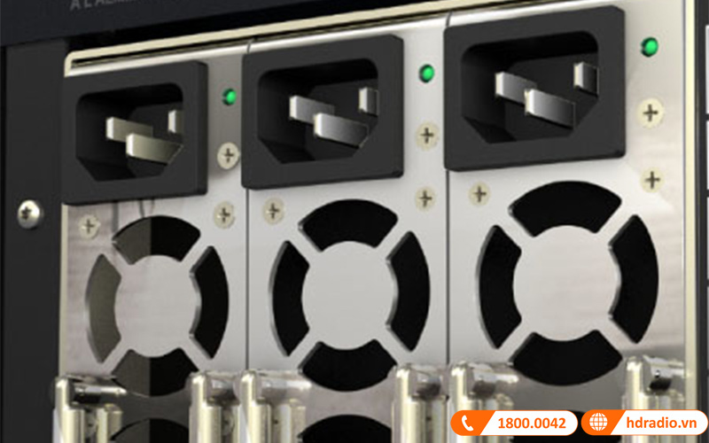 Midas Neutron trang bị 3 nguồn điện tháo rời 