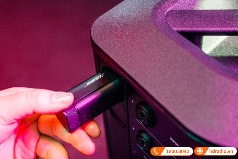 Phụ kiện Bose Wireless Mic/Line Transmitter XLR (Bộ phát Micro XLR không dây cho Loa Bose S1 Pro Plus), Pin 4 Giờ, Khoảng cách 9 mét-4