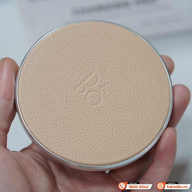 Sạc không dây B&O Charging Pad-4