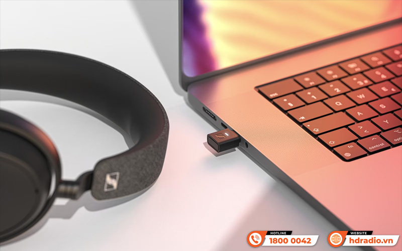 Bộ chuyển đổi Bluetooth Sennheiser BTD 700