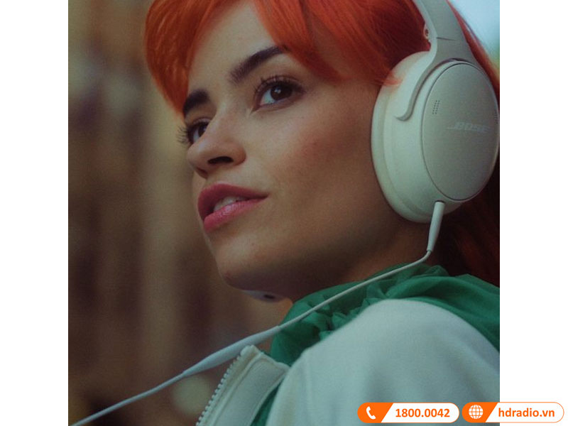 Micro Bose QuietComfort Headphones