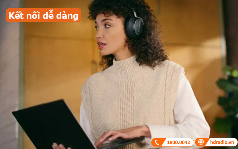 Tai nghe B&W PX8 kết nối dễ dàng