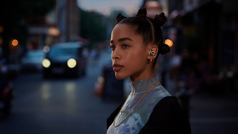 Tai Nghe B&W Pi7 Trang Bị Chống Ồn Chủ Động