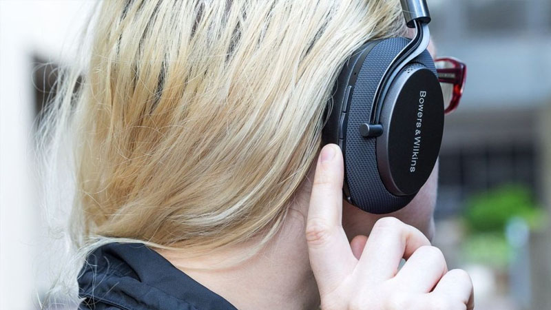 Tai Nghe B&W PX5 Nút Bấm Tiện Lợi