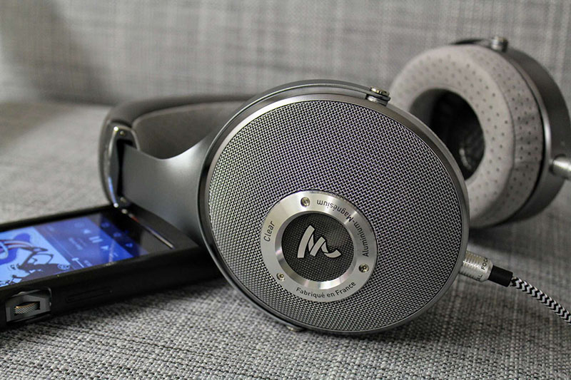 Tai Nghe Focal Clear