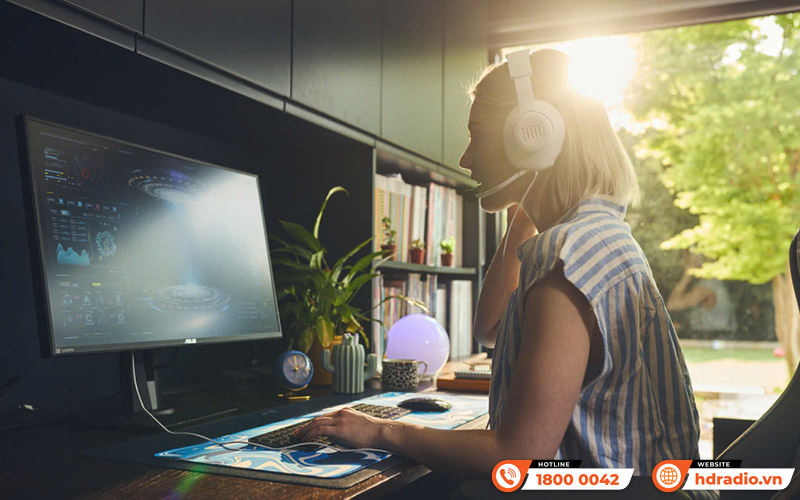 Tai nghe JBL Quantum 100M2