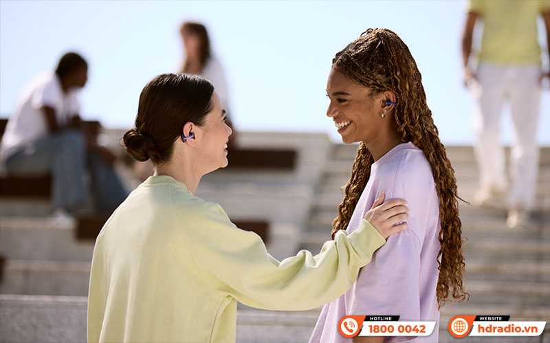 Tai nghe JBL Soundgear Clips