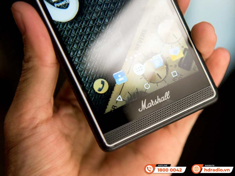 Thiết kế Điện thoại kết hợp loa Marshall London