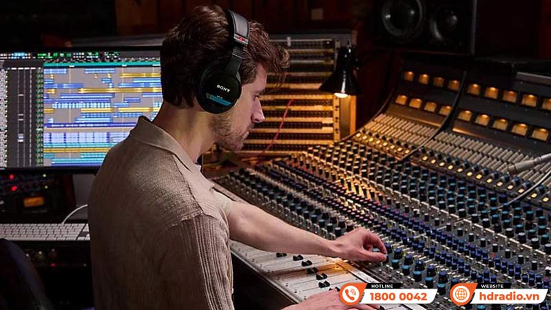 Tai nghe Sony MDR-M1