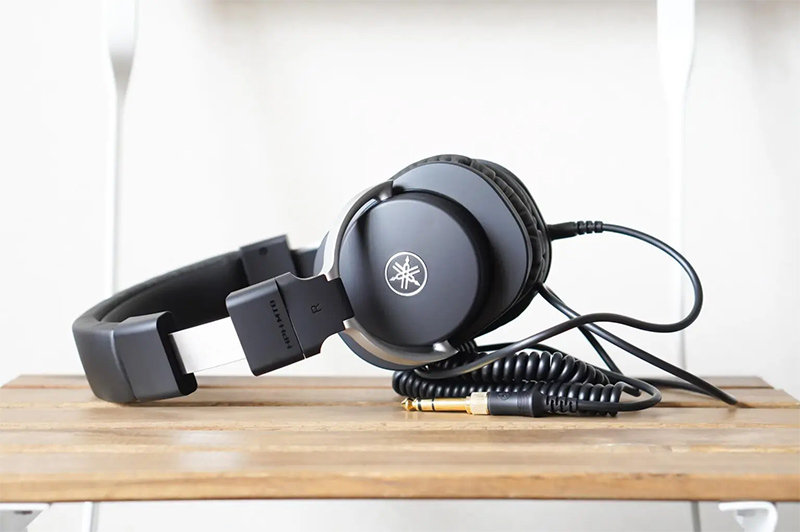 Tai nghe Yamaha HPH-MT8