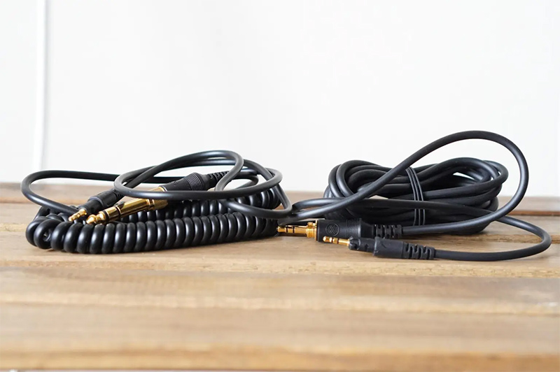 Tai nghe Yamaha HPH-MT8