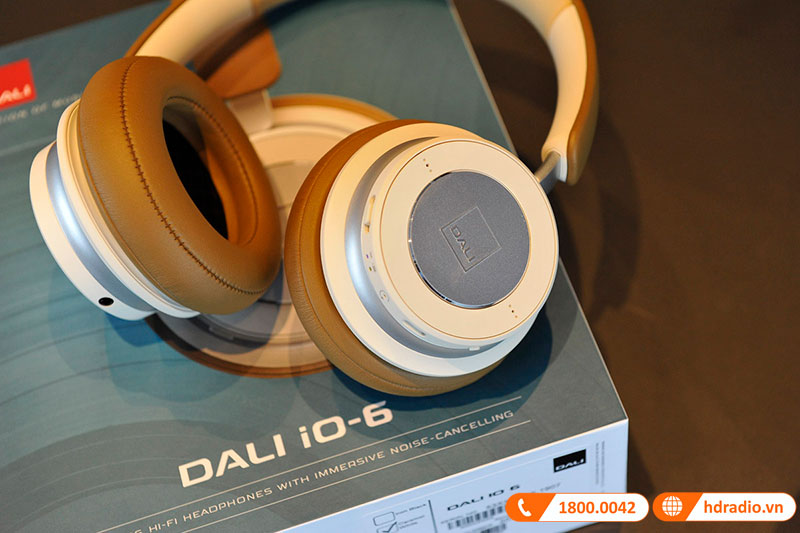 loa dali io - 6 mau trang caramel sang trong