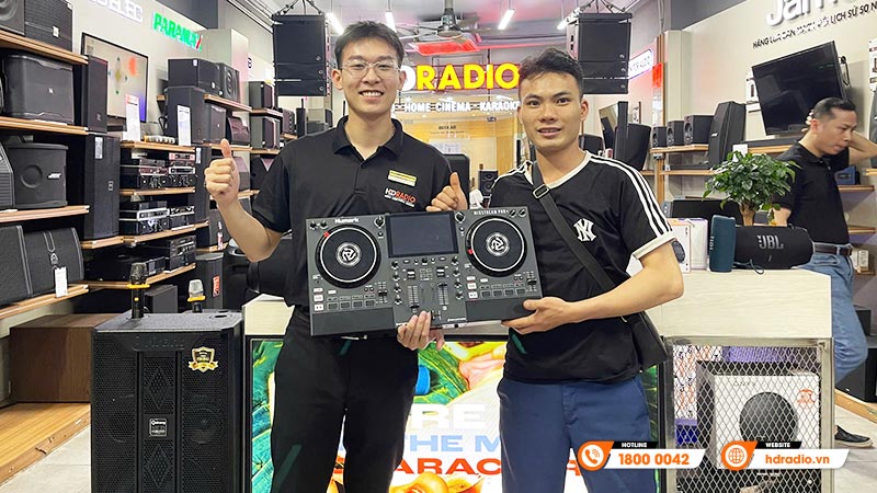 Khách hàng mua Numark Mixstream Pro+ tại HDRadio