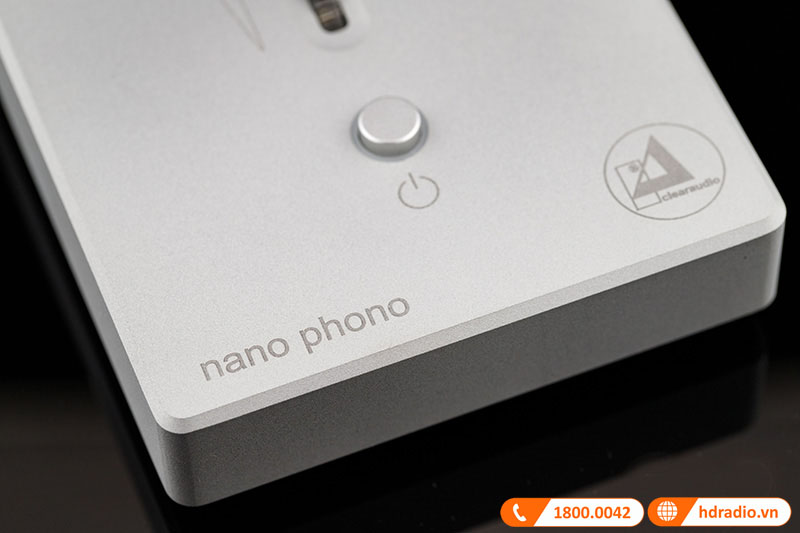 làm bằng kim loại nhôm chắc chắn