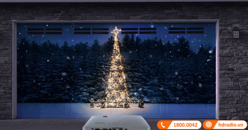 may chieu benq trang tri nha cua