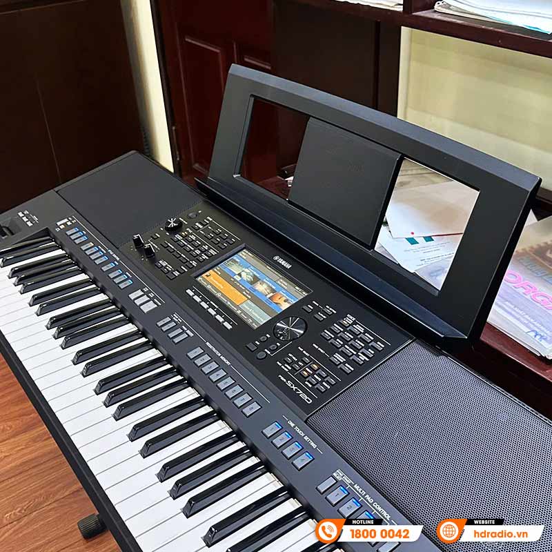 Bàn giao cây Đàn Organ Yamaha PSR-SX720 chất lượng trị giá gần 30 triệu cho chú Ân ở Thanh Xuân, Hà Nội