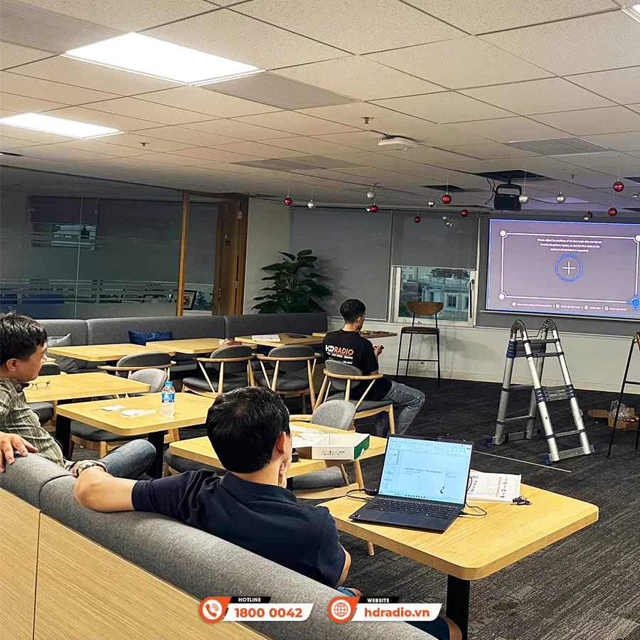 Lắp Đặt Hệ Thống Trình Chiếu Chất Lượng Trị Giá Hơn 53 Triệu Đồng Cho Công Ty Xây Dựng Hà Nội Capital 