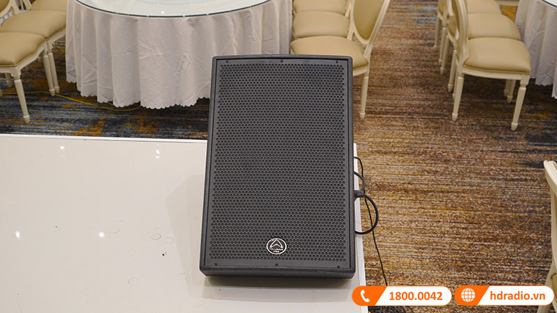 Dàn âm thanh tiệc cưới chất lượng của anh Công ở TP.Hưng Yên Dàn âm thanh tiệc cưới chất lượng của anh Công ở TP.Hưng Yên