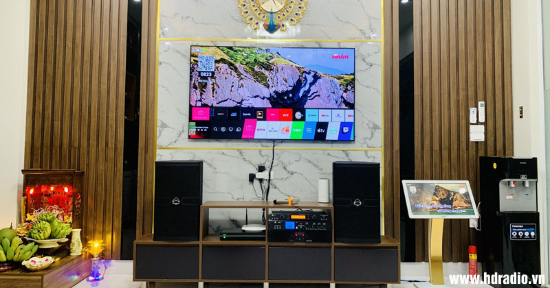 Lắp dàn Karaoke Cao Cấp anh Hiếu ở Vĩnh Tuy, Hai Bà Trưng, HN (Loa Wharfedale ANGLO 12, Cục công suất Wharfedale CPD3600, Vang số JKaudio X9000, Micro không dây JKAudio B9, Đầu ViệtK Pro 4TB, Màn hình cảm ứng VietK 22 Inch)