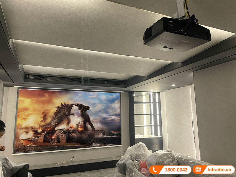 Lắp hệ thống máy chiếu 4K BenQ W5700 trị giá gần 69 triệu đồng cho anh Hòa ở Long Biên, Hà Nội