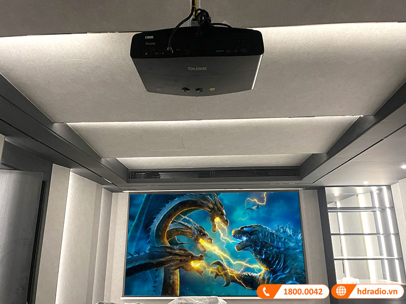 Lắp hệ thống máy chiếu 4K BenQ W5700 trị giá gần 69 triệu đồng cho anh Hòa ở Long Biên, Hà Nội